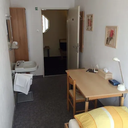 Szálloda Ulmer Muenster 2*