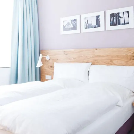 Ulmer Münster Hotel 2*