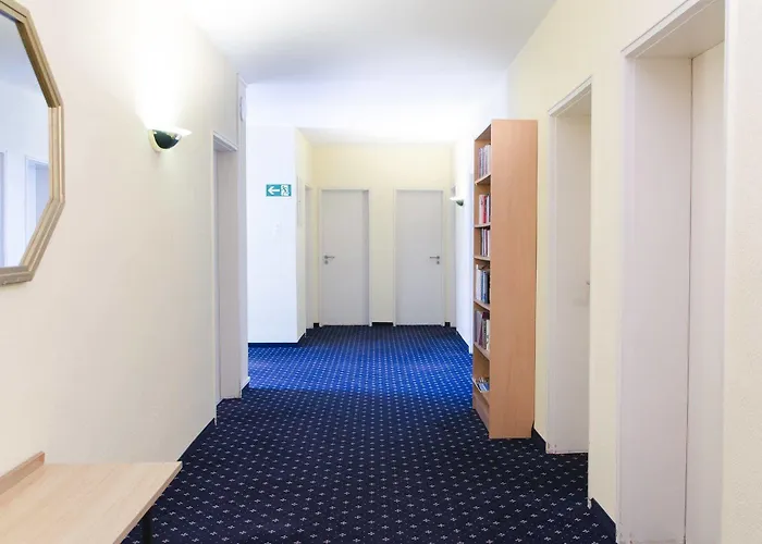 Ulmer Muenster Szálloda 2*